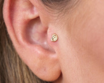 Gold Tragus Earring, Tragus Piercing Gold, 14K Gold Tragus Earring, Tragus Jewelry, Helix Stud, 16g, 18g, 20g, 22g, Cute Piercing, Boho