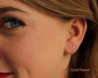 ladies stud earrings