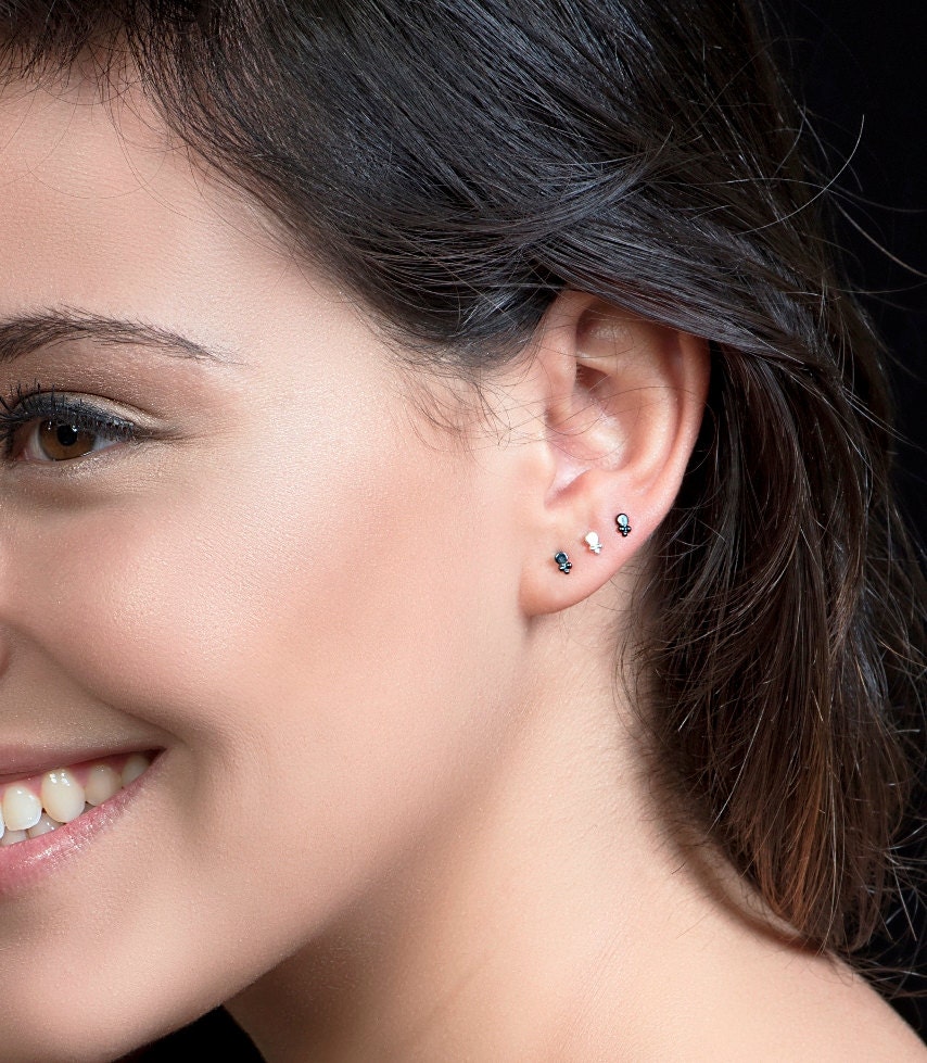 Petites boucles d'oreilles, petites boucles d'oreilles en argent, petite boucle d'oreille, petite boucle d'oreille, petit clou, petites boucles d'orei