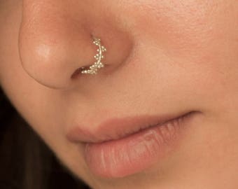 Silver Nose Ring, Unique Nose Ring, Bohemian Piercing, Indian Nose Ring, Boho Nose Ring, Tragus, Helix, Cartilage Earring, Gauge Selection