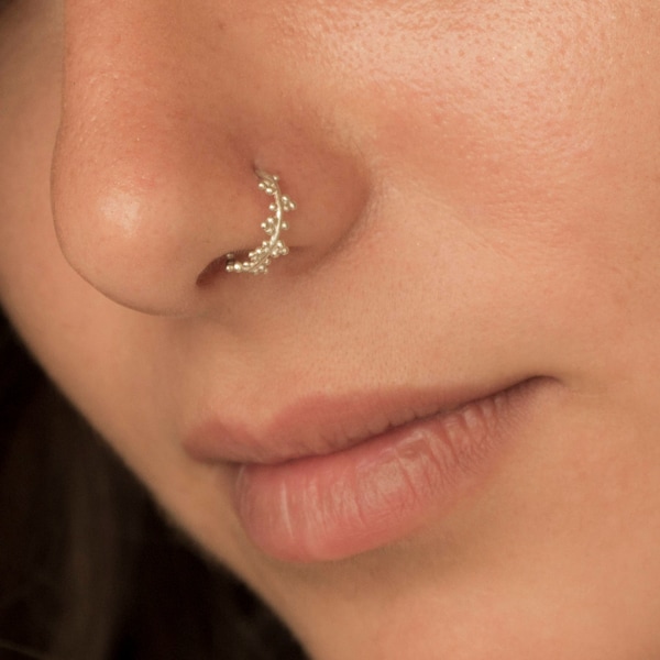 Silver Nose Ring, Unique Nose Ring, Bohemian Piercing, Indian Nose Ring, Boho Nose Ring, Tragus, Helix, Cartilage Earring, Gauge Selection