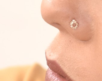 Indian Nose Stud, Silver Indian Nose Stud, Unique Nose Stud, Silver Nose Ring, Tragus Earring, Cartilage Piercing, 16g, 18g, 20g, Circle