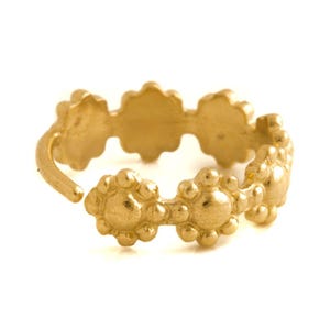Flower Nose Ring, Dainty Nose Ring, Indian Nose Ring, Unique Nose Ring, Hippie Piercing, Nose Ring, 20g/16g, 14k Gold/Gold Plated/925 Silver