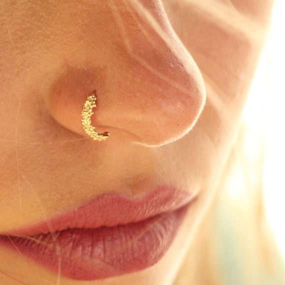 Thin Gold Nose Ring- 24 Gauge Delicate Nose Ring, Seamless Nose Gold Hoop,  0.2 Inches 7mm Diameter ,14K Gold Filled, With Gold Beads. - Jolliz