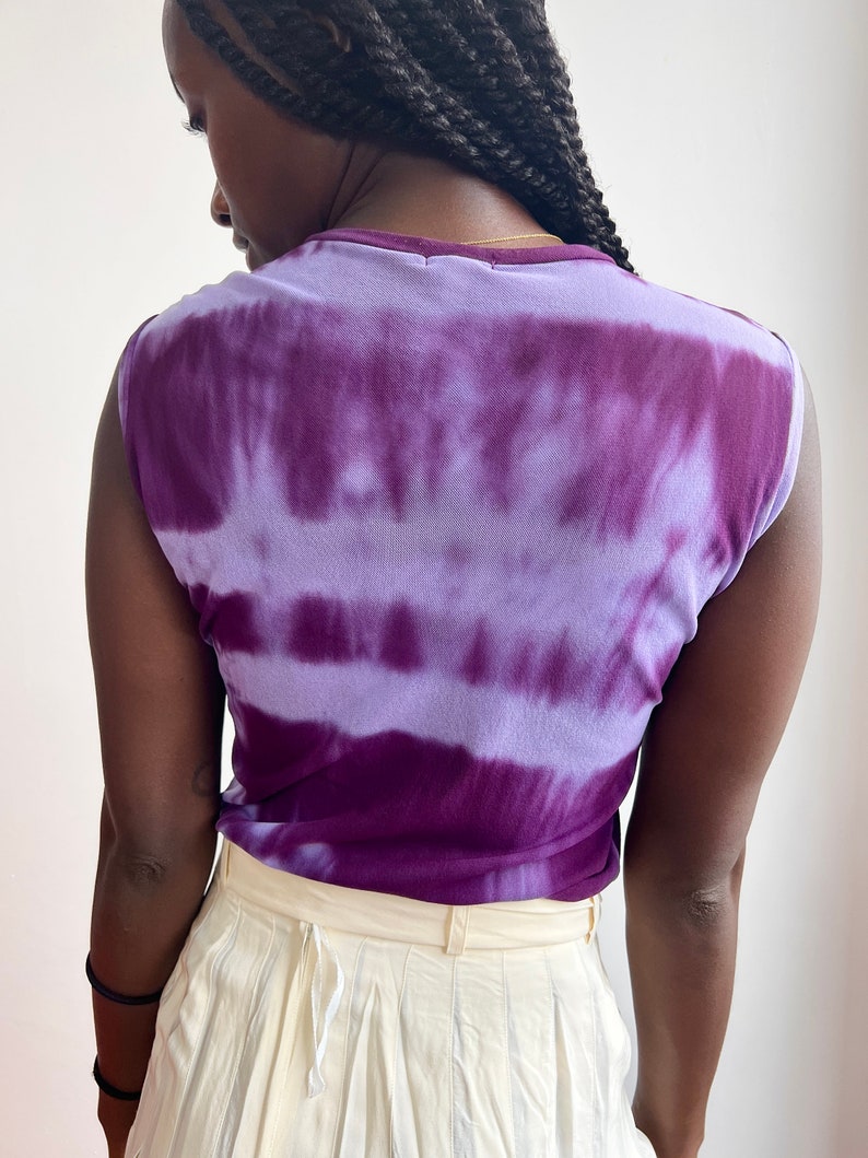 Y2K paarse lavendel tie-dye mesh Petit Pois tank en sjaalponchoset met kralen afbeelding 4