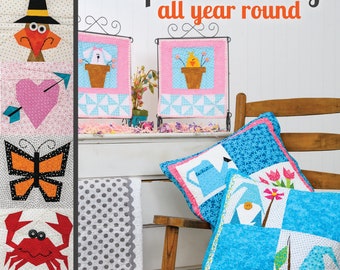 Paper Piecing All Year Round Book: 24 Quilt Block Patterns