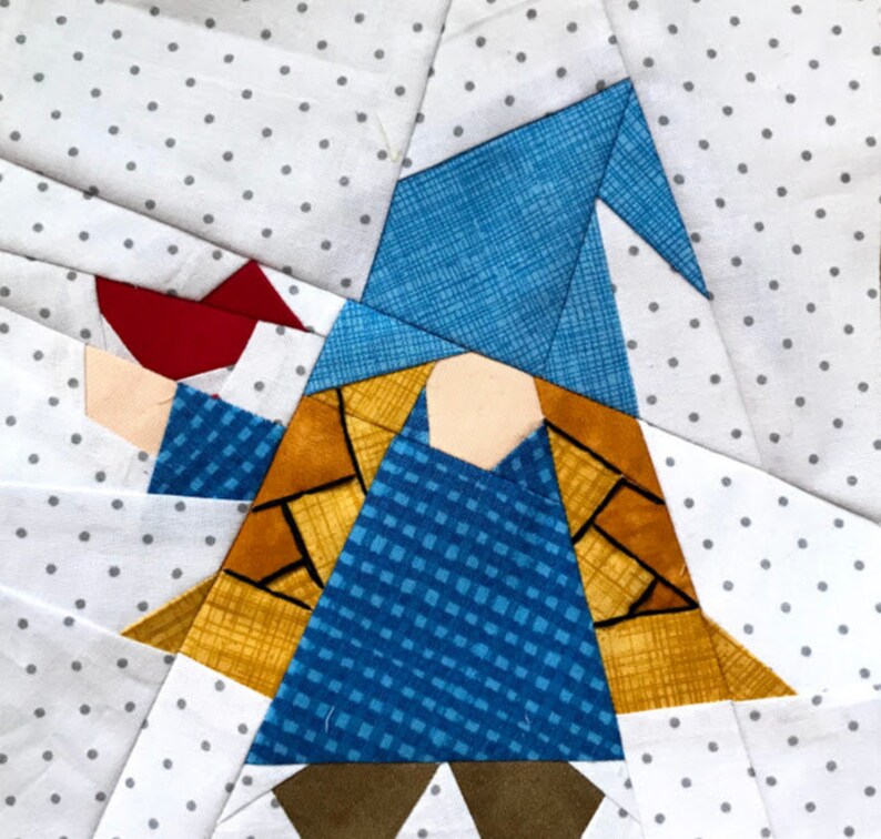 GNOME FOR CHRISTMAS Tree Skirt Paper Pieced Pattern in pdf image 6