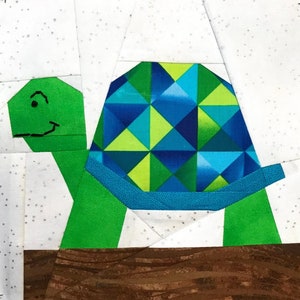 TURTLE ON a LOG Papier zusammengefügten Block-Muster in pdf