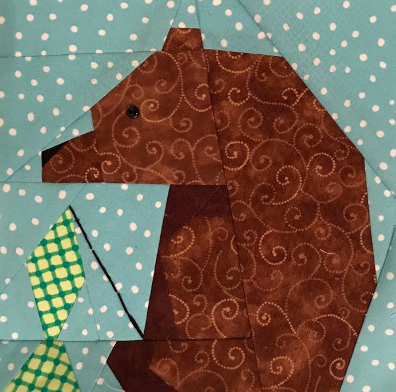 BEAR FISHING Paper Pieced Block Pattern in PDF image 1