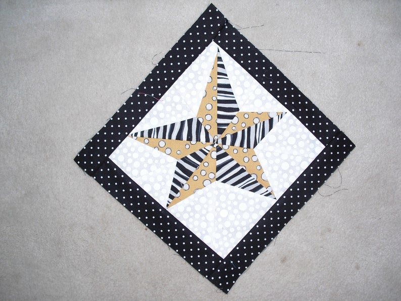 Christmas Tree Skirt Sampler Paper Pieced Pattern in PDF