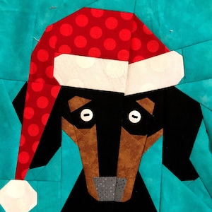 HOLIDAY DACHSHUND Paper Pieced Block Pattern in PDF