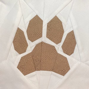 DOGGIE PAW PRINT Paper Pieced Block Pattern in pdf, Instant Download, Quilt Block, Paw Print, Foundation Pieced Pattern, Paw Pattern