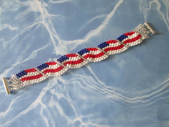 Handmade Red White Blue Silver American Flag Bead Woven Bracelet, Gift Idea, July 4th Independance Day, Made in USA, Sparkle Beaded Jewelry