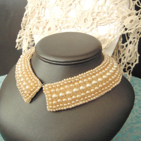 Pearl vintage beaded collar,bib necklace, Mad Men, wedding, Peter Pan or reversed, 1940 / 50's jewelry, family heirloom, worldwide shipping.