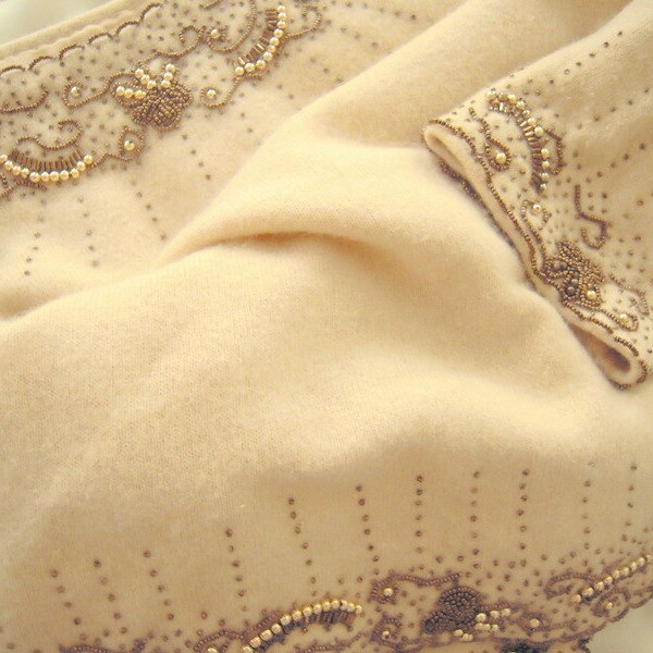 Rare gorgeous vintage detailed beaded boatneck cream color sweater, Size small-medium, golden beads sweater,wedding attire,vintage top.