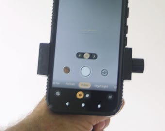 iGripPro ™- Smartphone Grip and Telescopic Pole Adapter