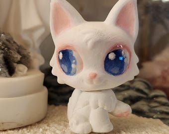 Snowy Wolfcat Custom LPS
