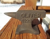 Cast Iron 1929 OLIVER TRACTOR Mini Anvil Salesman Sample Blacksmith Tool
