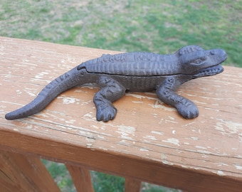 Cast Iron Alligator MONON ROUTE Railroad Match Box Holder Coin Dish Ashtray Florida Chicago Indianapolis Cincinnati Louisville Atlanta