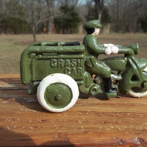 Cast Iron Green Toy Crash Car Motorcycle! 3 Wheeled Cycle Motorbike