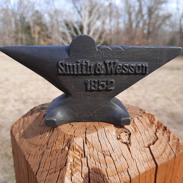 Large Heavy Cast Iron 1852 Smith & Wesson Anvil Gun Blacksmith Tool 3 Pound Anvil Logo On One Side Gunsmithing