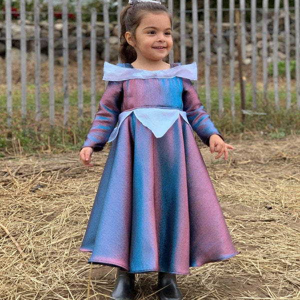 Childrens Dream princess gown. Blue and pink color changing gown. Halloween dress.