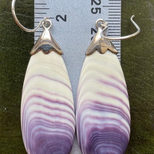 E3100 Teardrop wampum quahog earrings sterling silver