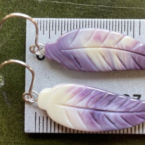 E3093 Curved feather wampum quahog earrings Sterling Silver