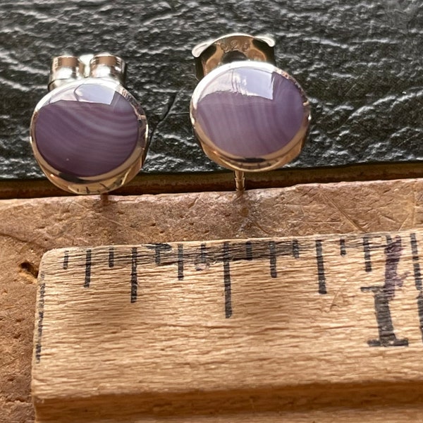 E1002 Stud sterling silver wampum quahog earrings