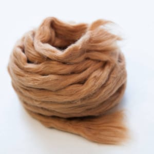 1 lb. Naturally brown cotton sliver