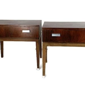 Paar dubbele vintage nachtkastjes bijzettafels halverwege de eeuw modern hout retro modernistisch