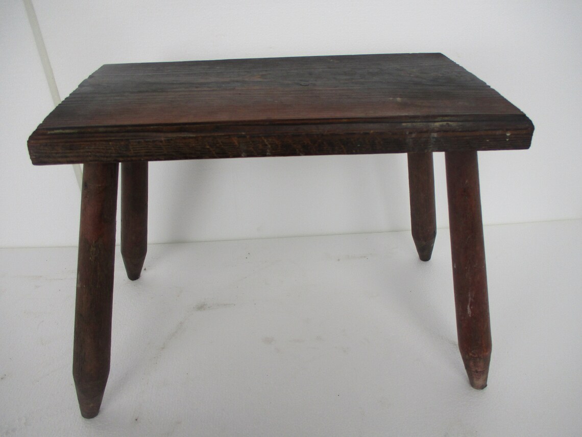 Hand Carved wood  Milking Stool Style Pedestal Table Plant Flower Bonsai Stand Side Table Barn Country Style Funky French, foto 4 di 5