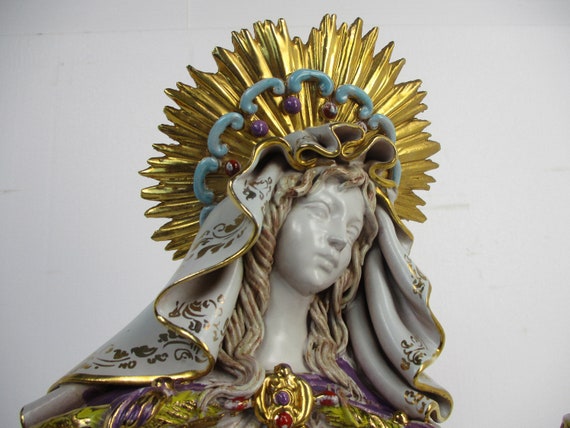 Virgin Mary Madonna Infant Jesus Christ Pattarino House