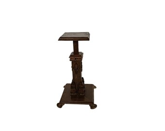Antique Adjustable Oak Pedestal Stand with Fleur-de-Lis Carvings Side table