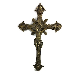 Ornate Etched Brass hanging Crucifix, Cross, Vintage, Jesus Christ, Christianity, Decorative