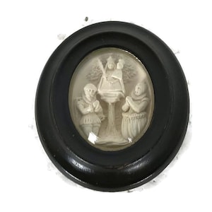 antique mini small wall hanging meerschaum Our Lady of Montaigu framed convex glass collector