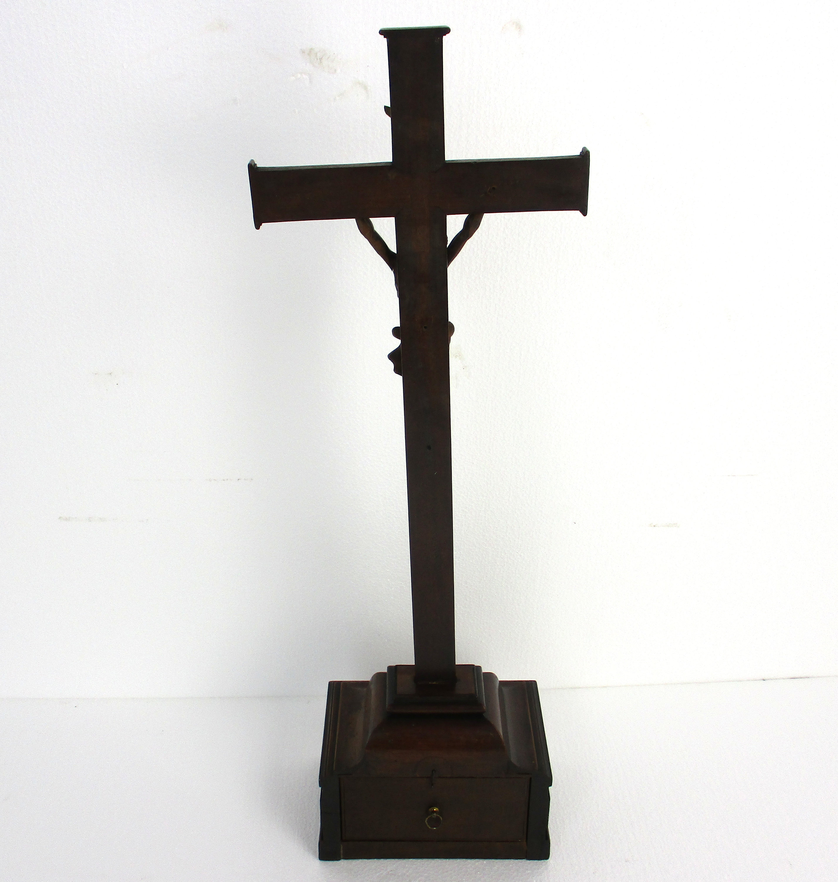 ANCIENNE CROIX CRUCIFIX Tubulaire En Fer Et Regule A Suspendre Hauteur