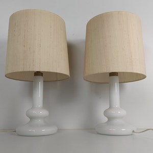 Pair table Desk lamps Art Glass Opaline Denmark Holmegaard Design Hsin Lung Lin Vintage