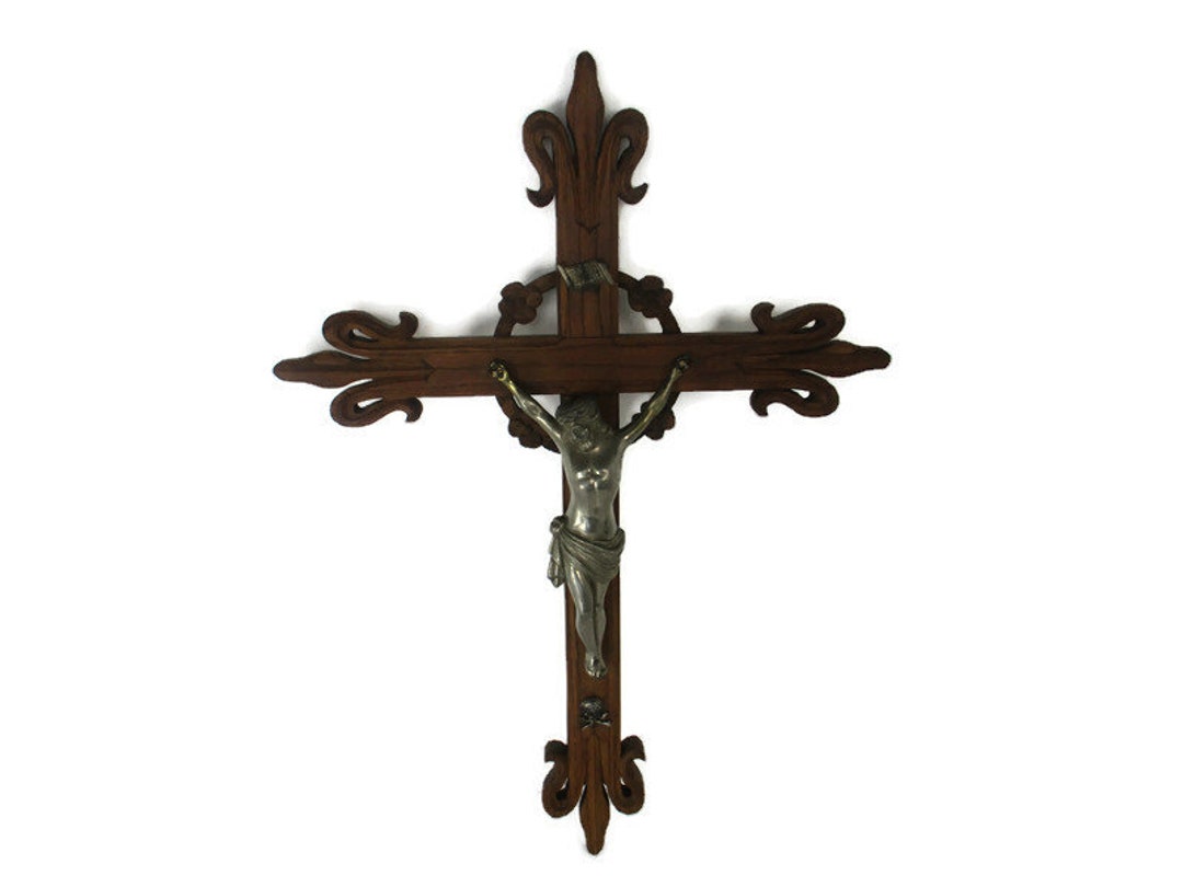 Biblegifts - Crucifix Corpus Christi en bois sombre de 20 cm avec incrustation en métal - Décoration murale Biblegifts - Crucifix Corpus Christi en bois sombre de 20 cm avec incrustation en métal - Décoration murale