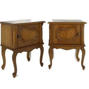 Couple French Louis XV/XVI Style Wooden Nightstands End Tables Modernist Vintage