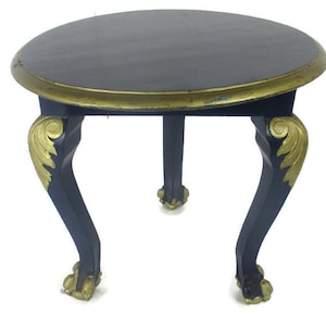 Vintage Round Hand Carved Wood Coffee Side Table Louis XV Philippe Ornate Lion Legs Lovely