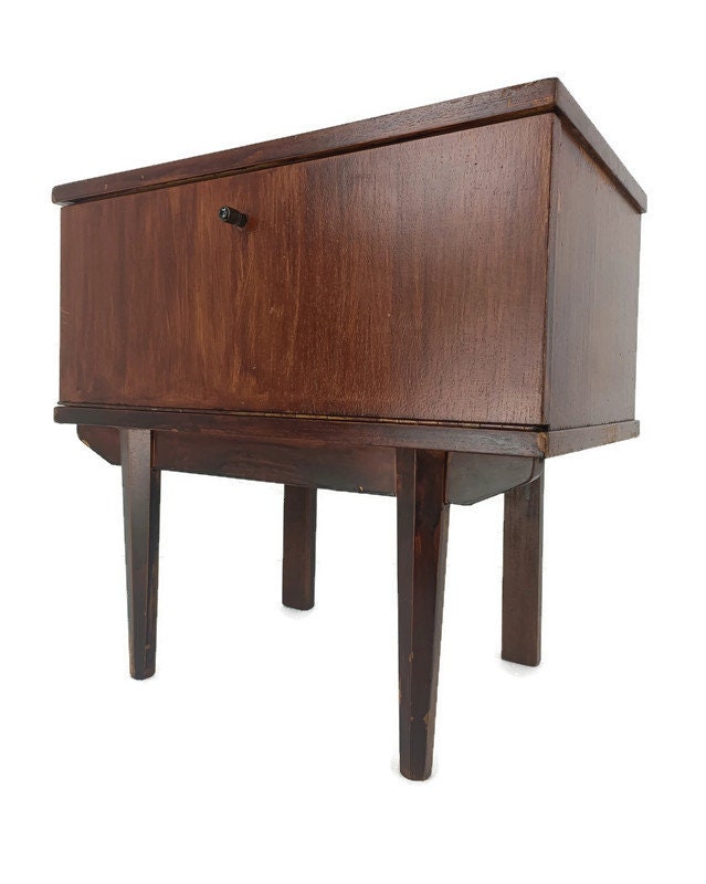 Table De Chevet Vintage Rétro Moderniste En Bois Pour Table Chevet, Pieds Fer Géniaux