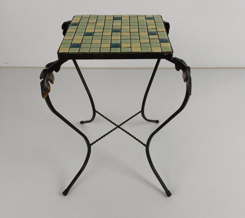 Petite table d'appoint vintage, support pour plante, carreaux de mosaïque, carreaux de mosaïque en fer forgé image 4