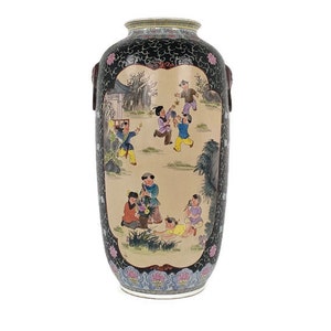 Chinese Porcelain Vintage Family Noire Vase Polychrome Playing children
