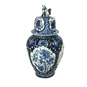 Royal Sphinx Maastricht Marked Delft Vase Urn Blue White Foo Dog  medium height