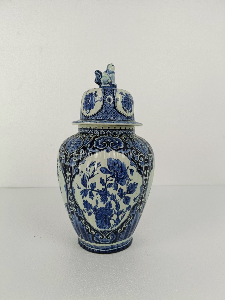 デルフトブルー ジンジャー；ロイヤルスフィンクスのフ−ドック壷、花