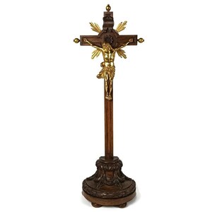 Croix sur pied en bois d'olivier, 12 cm chez Religieux Saint-Christophe