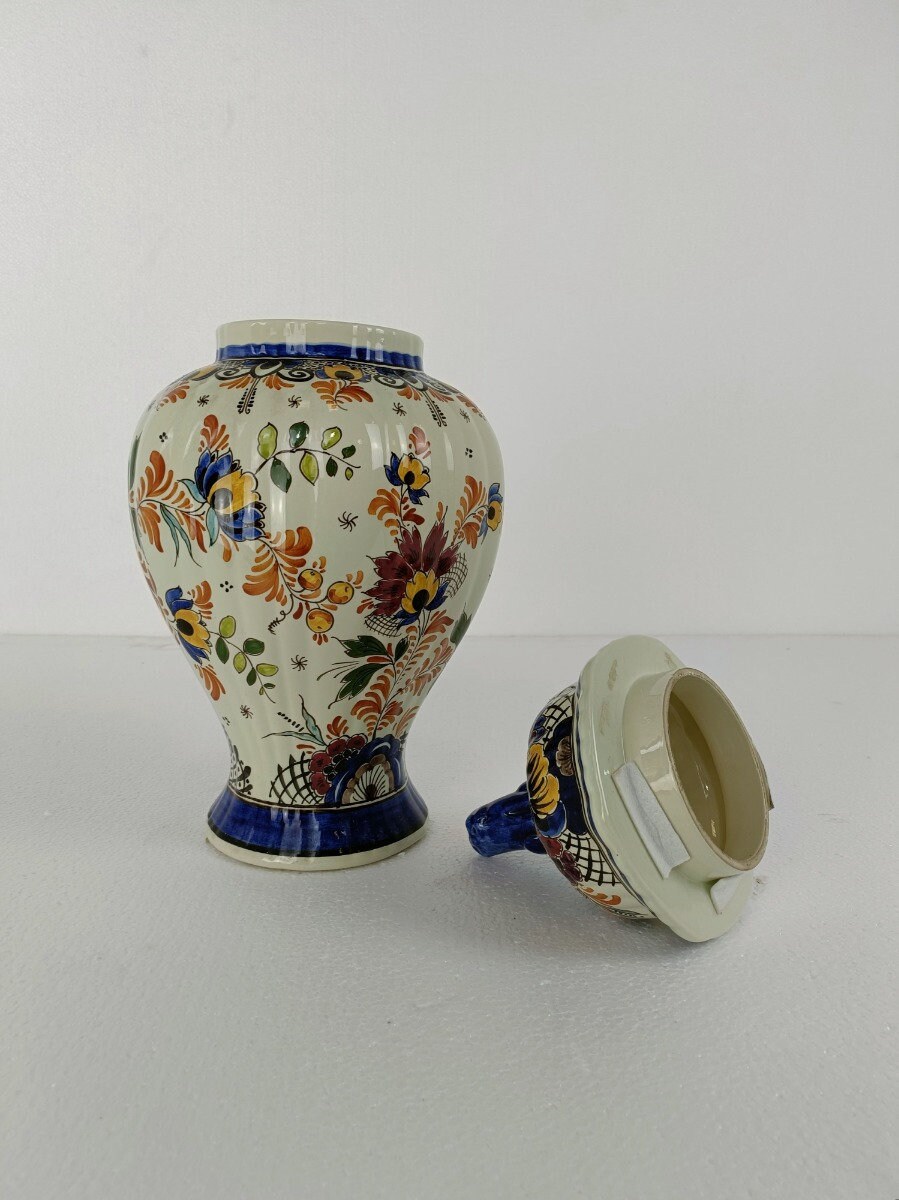 デルフトブルー ジンジャー；ロイヤルスフィンクスのフ−ドック壷、花