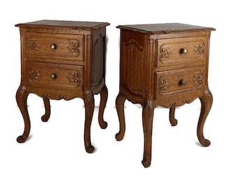 Paar nachtkastjes bijzettafeltjes massief hout Louis XV-stijl sierlijk gesneden hout Vintage WOW