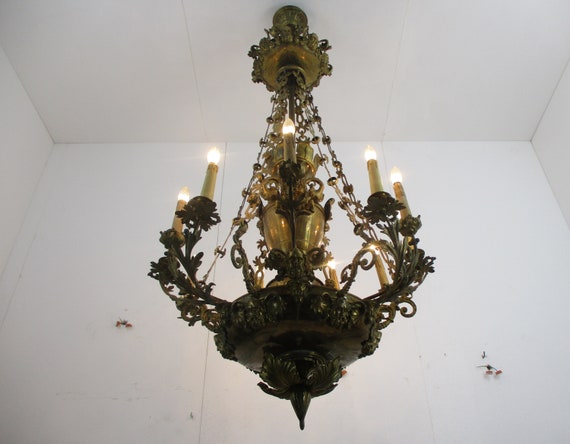 Gothic 18th Century 12 Lights Arms Candle Gas Chandelier Lamp
